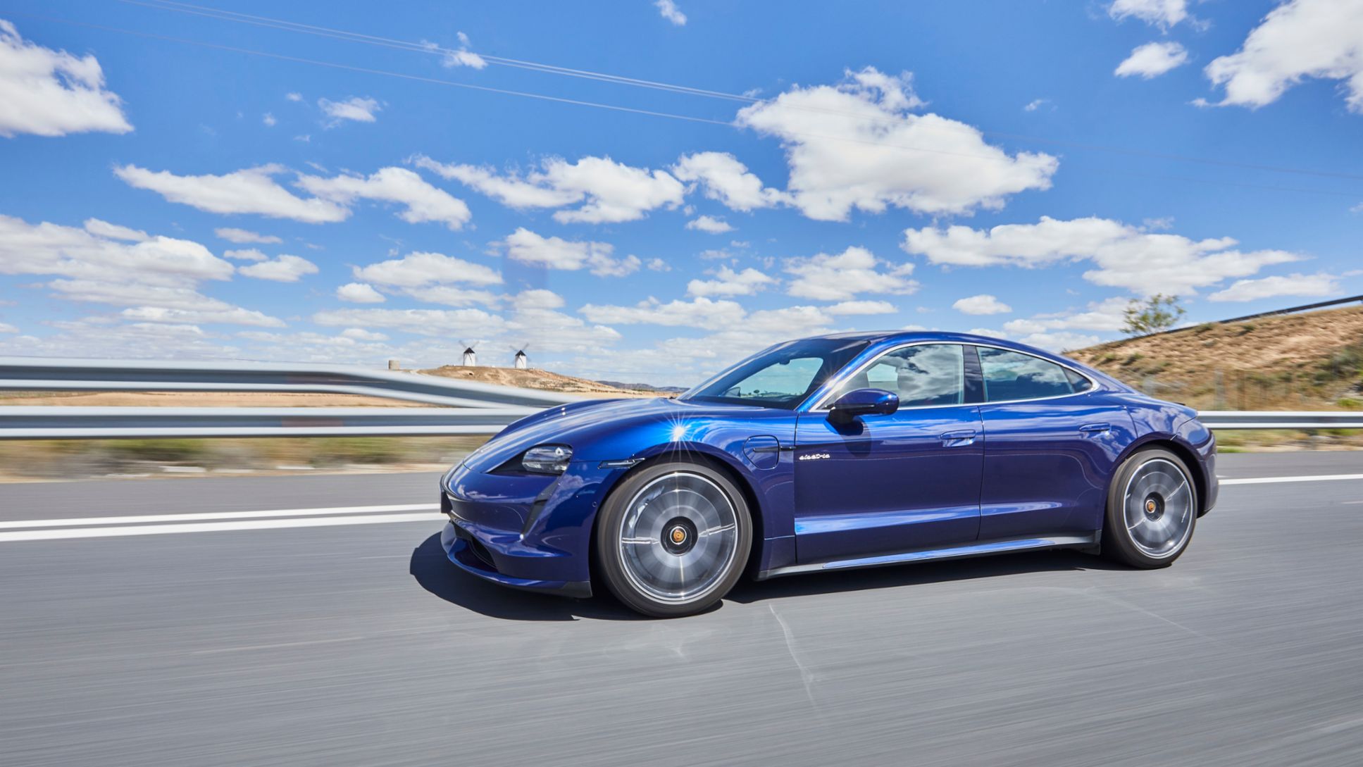 Porsche Taycan, ruta Madrid-Huelva / Marbella-Madrid, 2021, Porsche Ib&eacute;rica