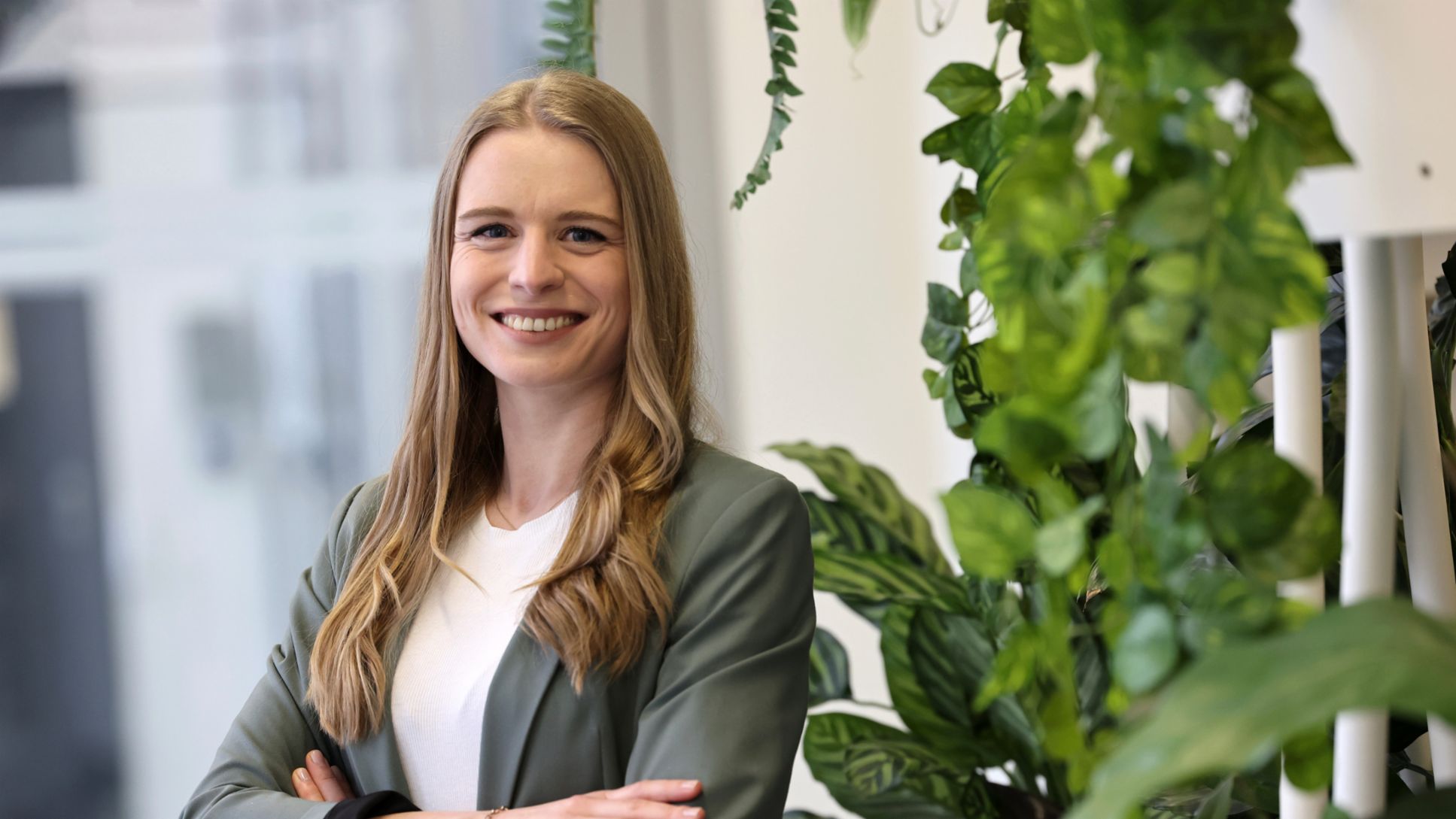 Hannah Sicha, Projektleiterin Nachhaltigkeit in der Lieferkette, 2024, Porsche AG