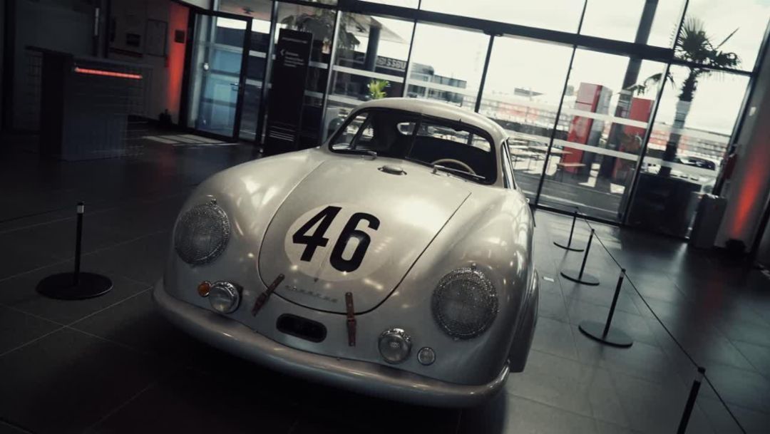  Porsche's first class winner in Le Mans, der 356 SL Coup&eacute;