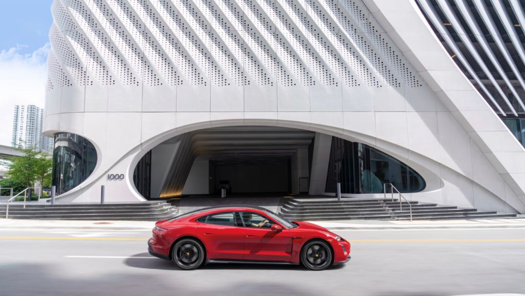 Taycan Turbo S - Miami Lifestyle Program