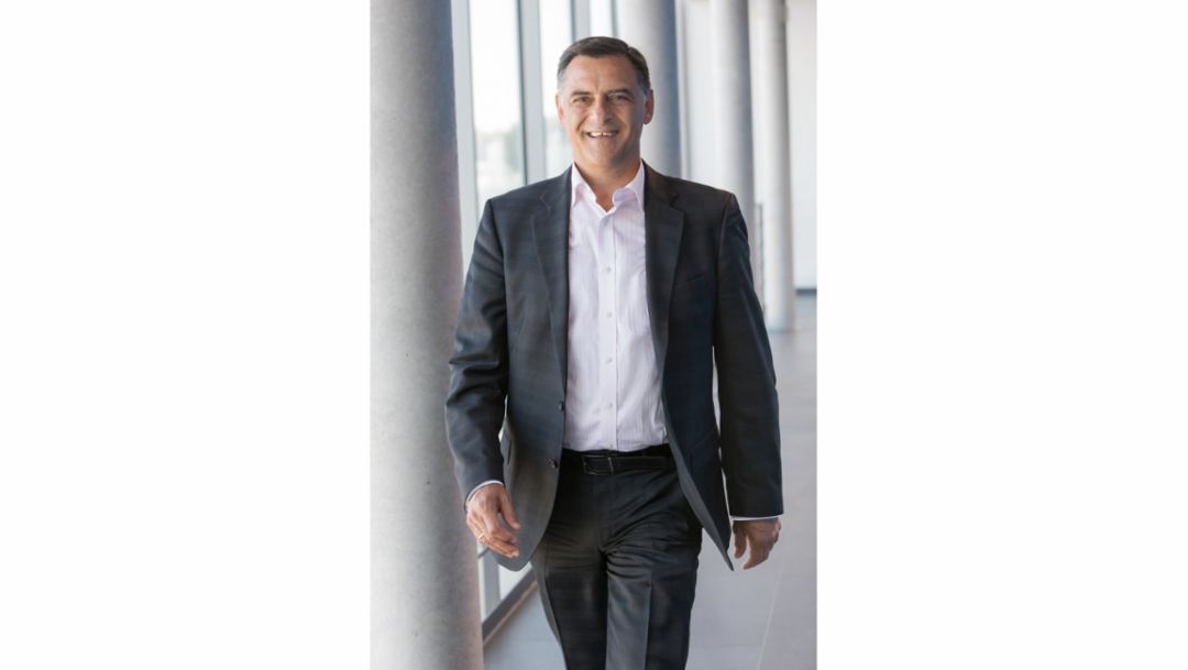 Michael Steiner, miembro del Consejo Directivo de Porsche AG responsable de Investigación y Desarrollo.