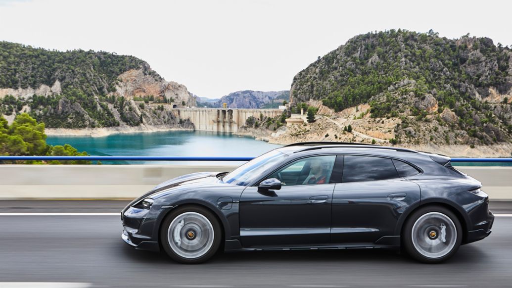Porsche Taycan Turbo Cross Turismo, ruta Madrid - Valencia / Alicante - Madrid, 2021, Porsche Ibérica