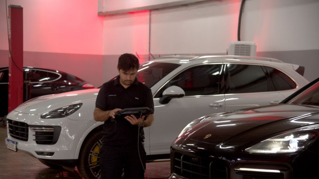 Service Clinic: una experiencia de cercan&iacute;a y transparencia para clientes de Porsche en Paraguay