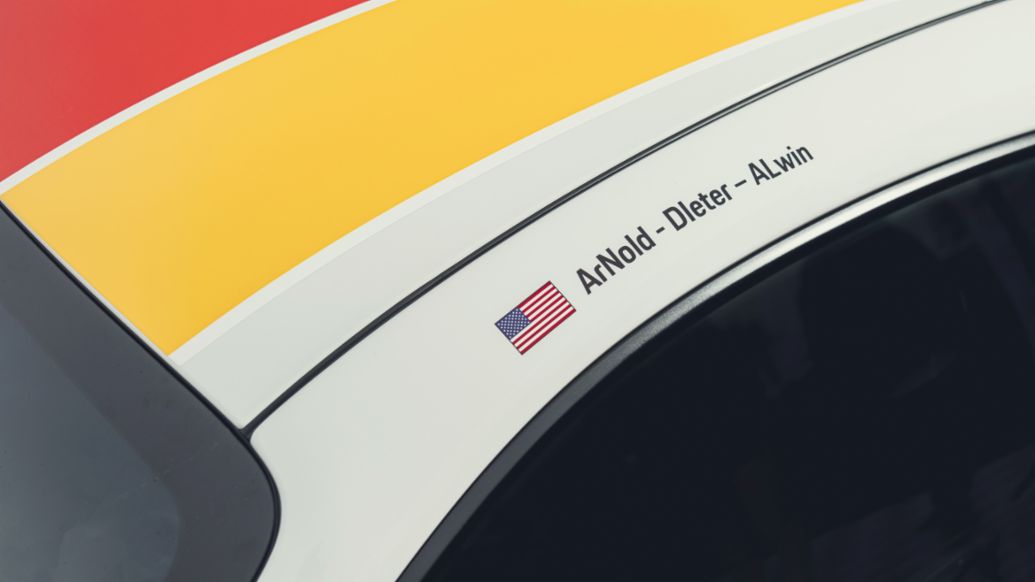 2025 Porsche 911 GT3 with ANDIAL 911 design wrap