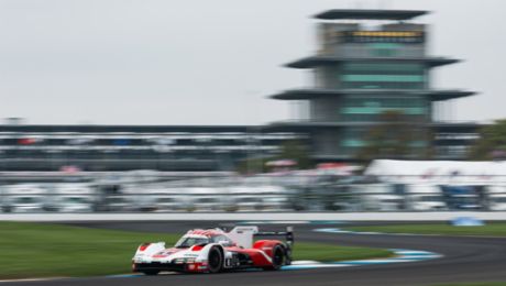 Heinrich keeps championship hopes alive with Indy podium