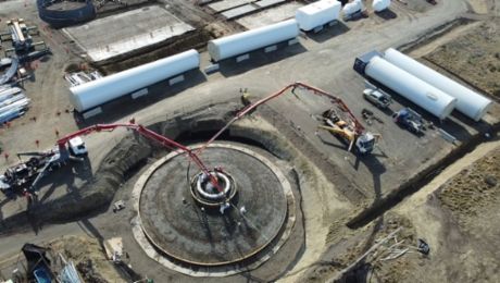 Porsche refuerza su compromiso con los e-fuels