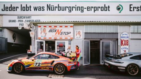 Rennwurst rot-weiß-rot beim Nürburgring-Trackday
