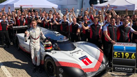 5:19,55 Minuten – Porsche 919 Hybrid Evo holt Rekord 