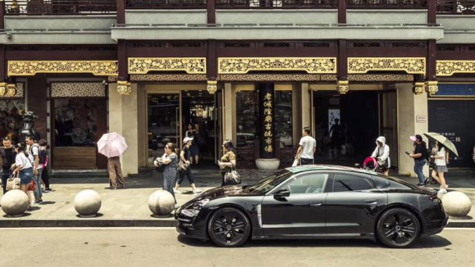 Taycan prototype, Shanghai, 2019, Porsche AG