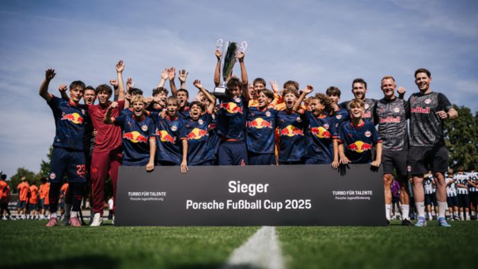 Red Bull Fußball Akademie Salzburg, Winner Porsche Fußball Cup, 2025, Porsche AG