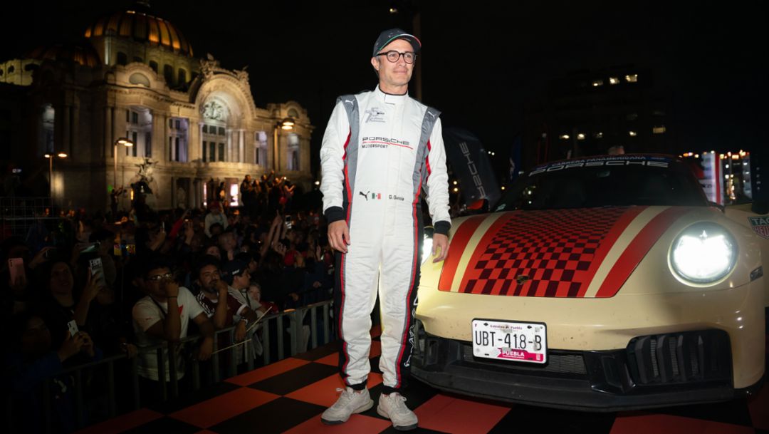 Gael García Bernal y Timo Bernhard, invitados de honor de Porsche en La Carrera Panamericana