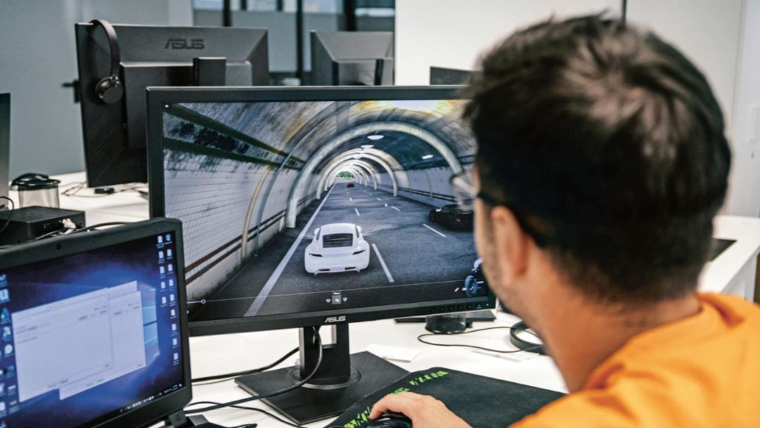 Autonomous test drives on the computer