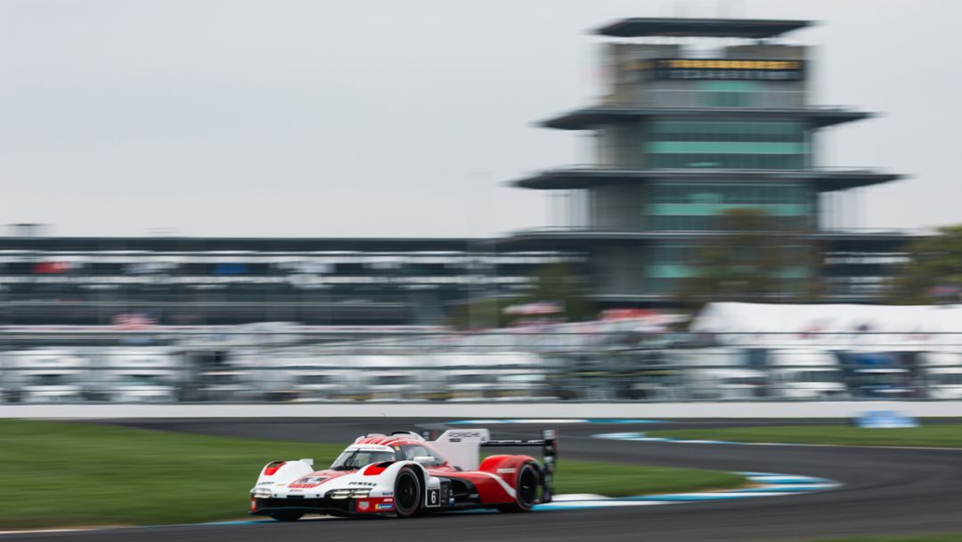 Heinrich keeps championship hopes alive with Indy podium