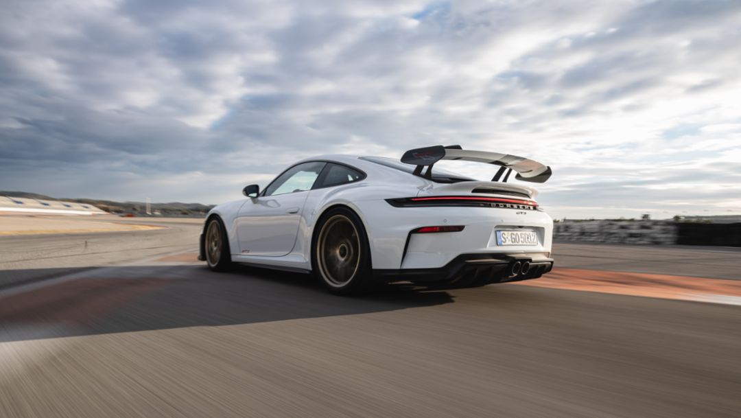 911 GT3 White with Weissach Package