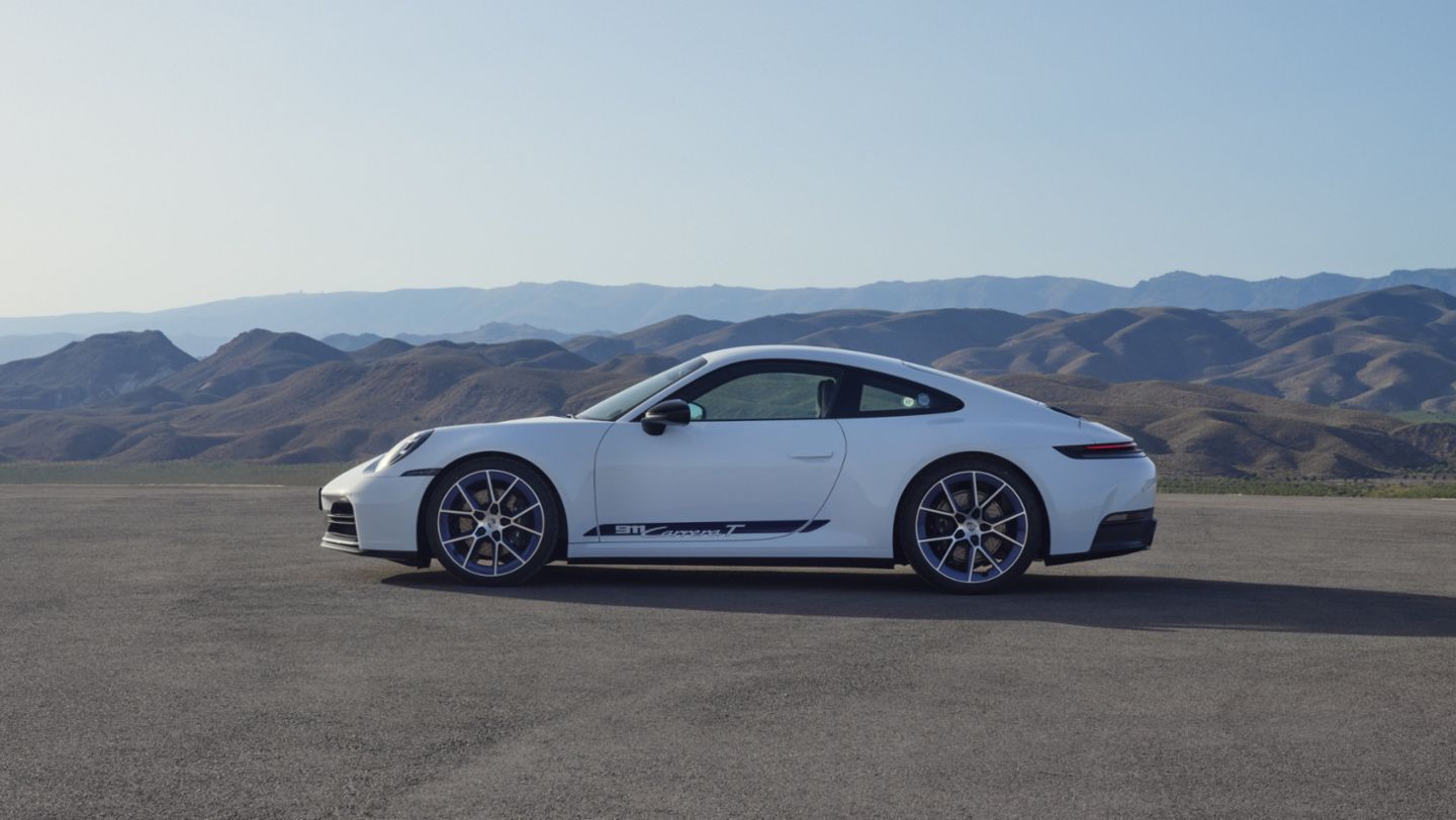 2025 Porsche 911 Carrera T