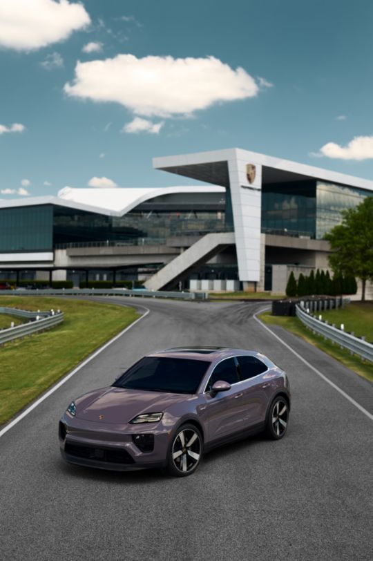 Porsche Experience Centers welcome the new Macan Electric to the track