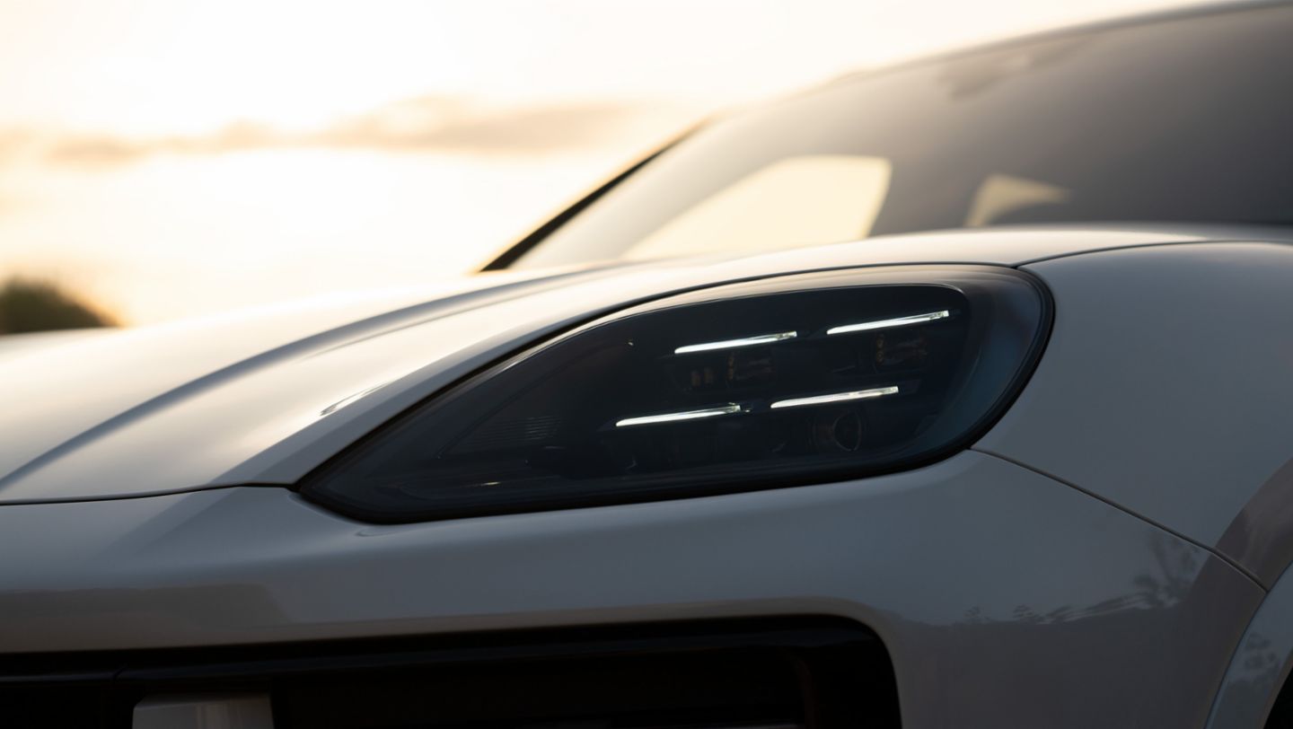 Cayenne S E-Hybrid - Carrara White Metallic