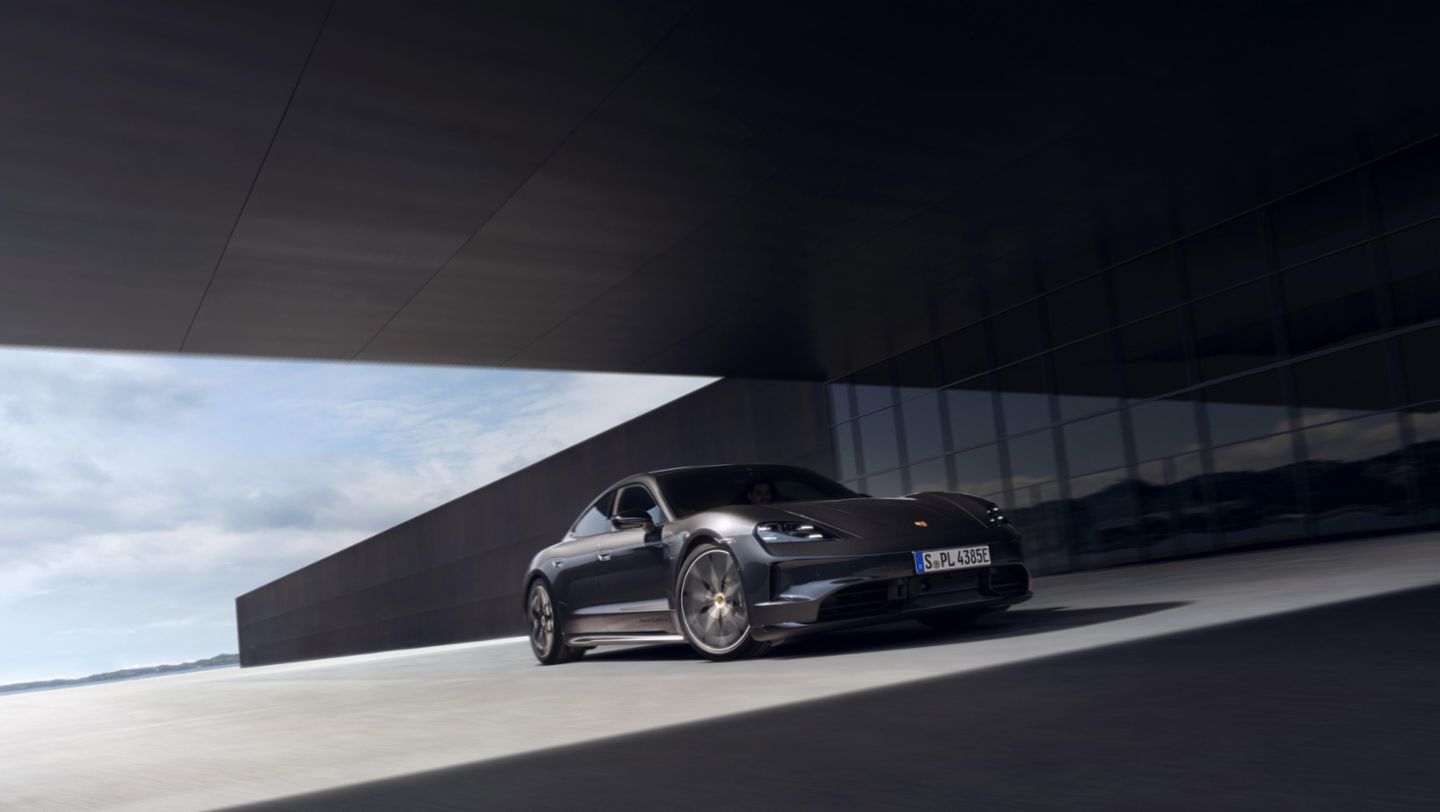 Taycan 4S Black Edition