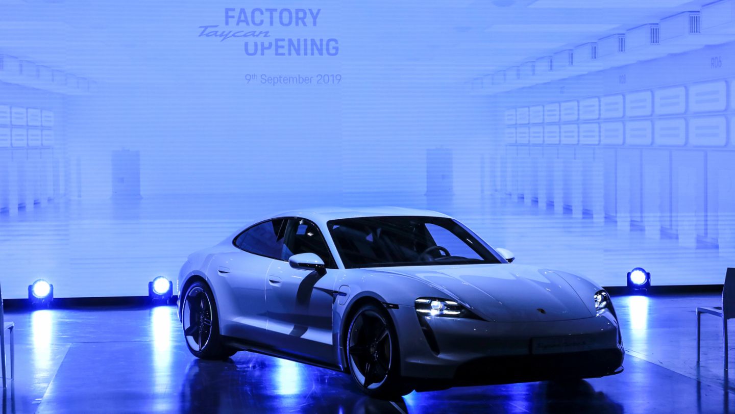Taycan Turbo S, Factory opening for the Taycan in Stuttgart-Zuffenhausen, 2019, Porsche AG