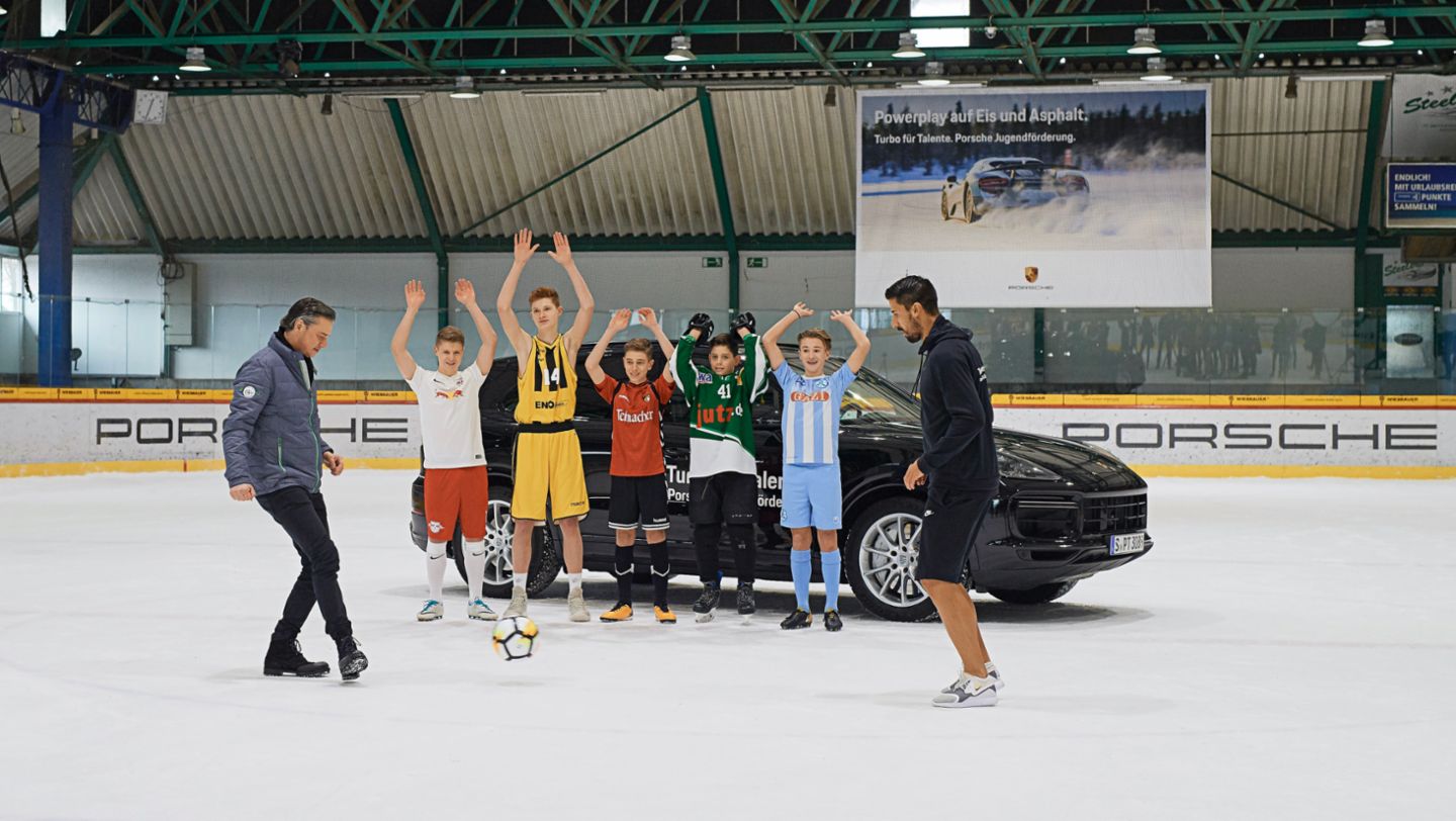 Sami Khedira, 2021, Porsche AG