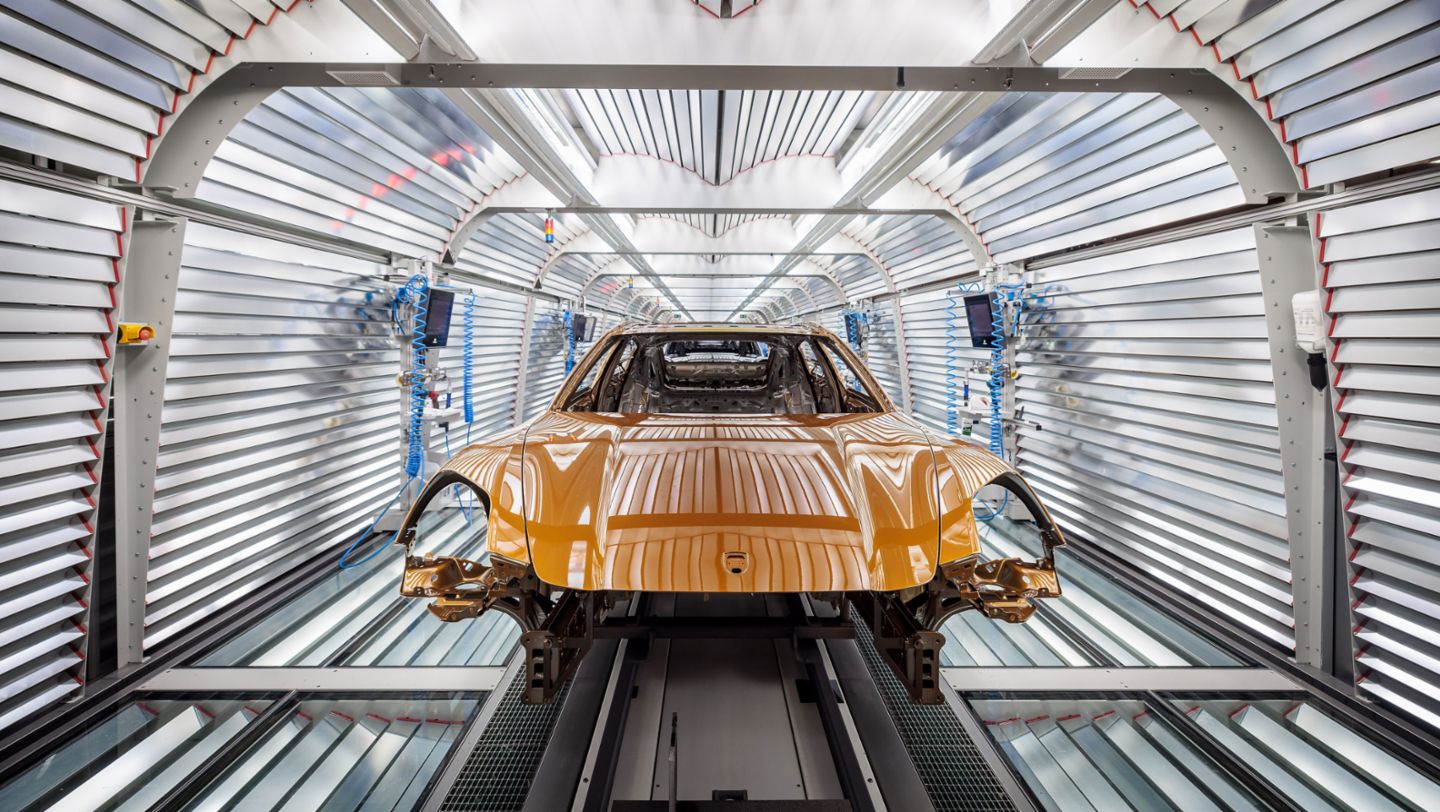 Paint shop, Porsche plant Leipzig, 2024, Porsche AG