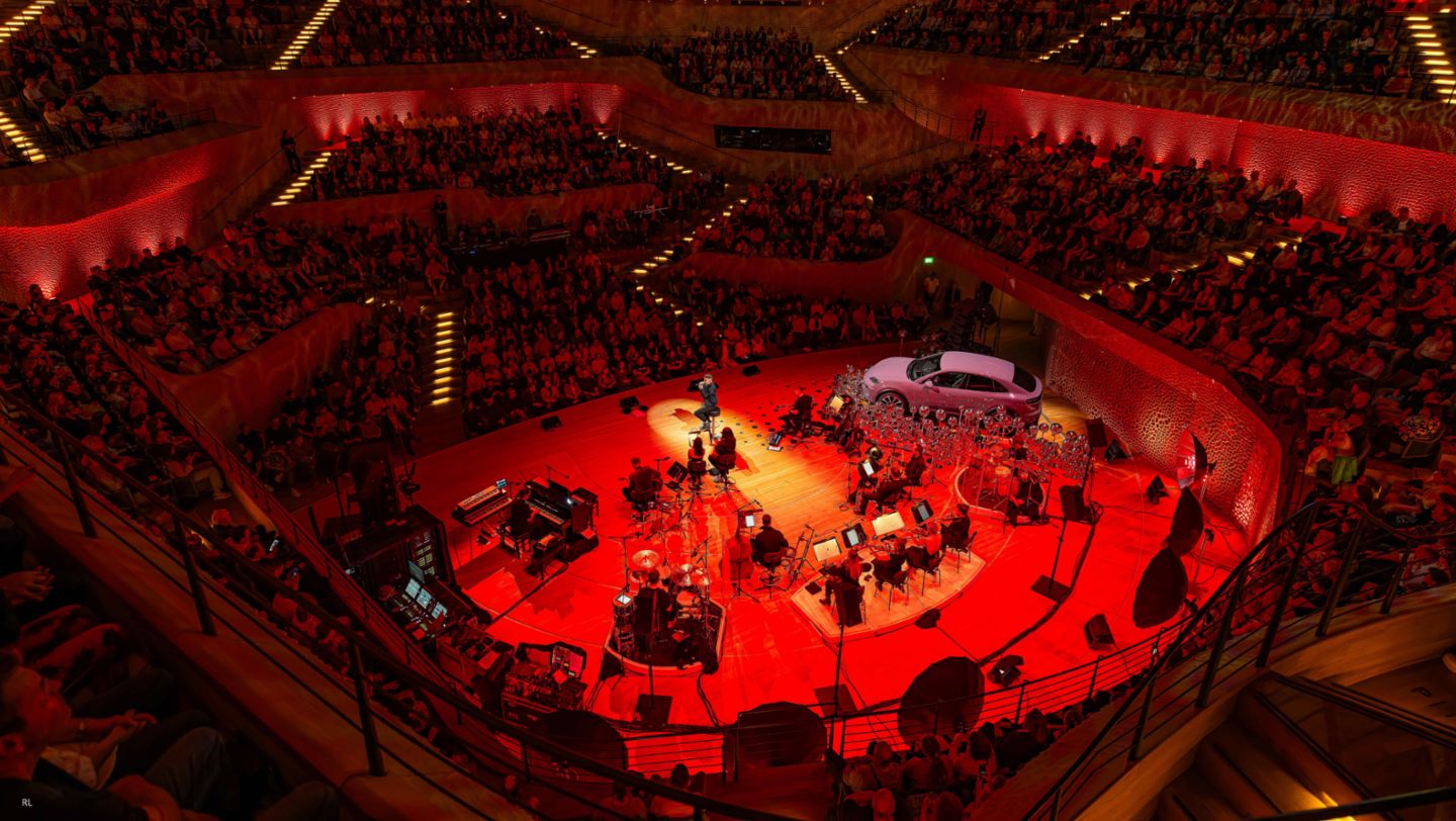 Nico Santos, Elbphilharmonie, Hamburg, Germany, 2024, Porsche AG